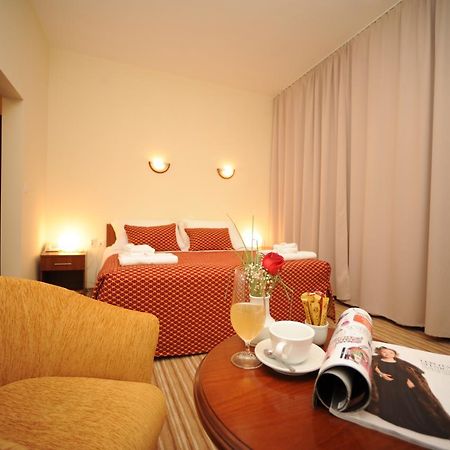 Hotel Shirok Sokak Bitola Bagian luar foto