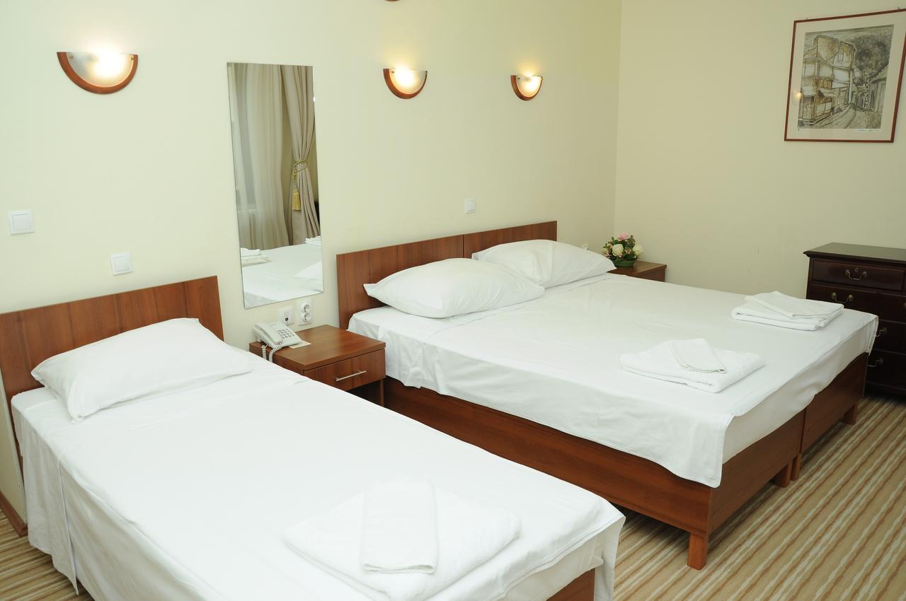 Hotel Shirok Sokak Bitola Bagian luar foto