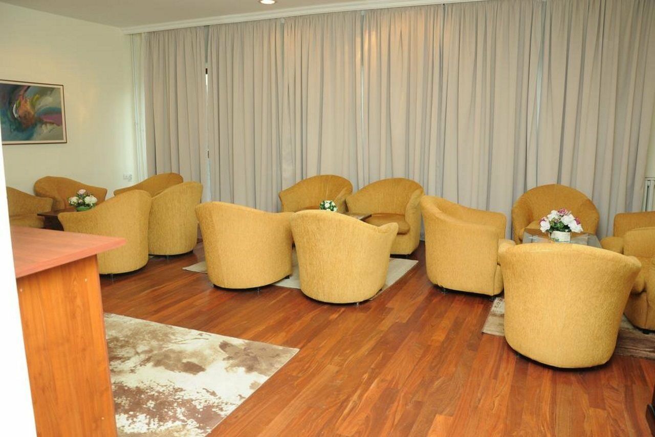 Hotel Shirok Sokak Bitola Bagian luar foto